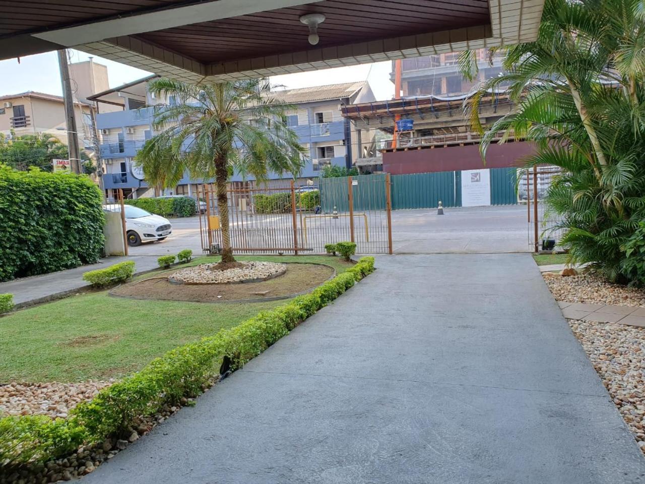 Apartamento Dois Quartos, 400m Do Mar Florianópolis